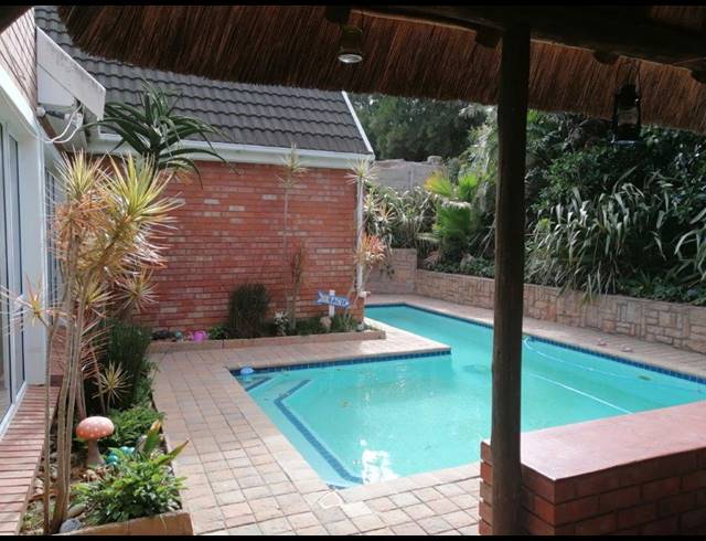 4 BEDROOM HOUSE RENTED IN LOVEMORE HEIGHTS